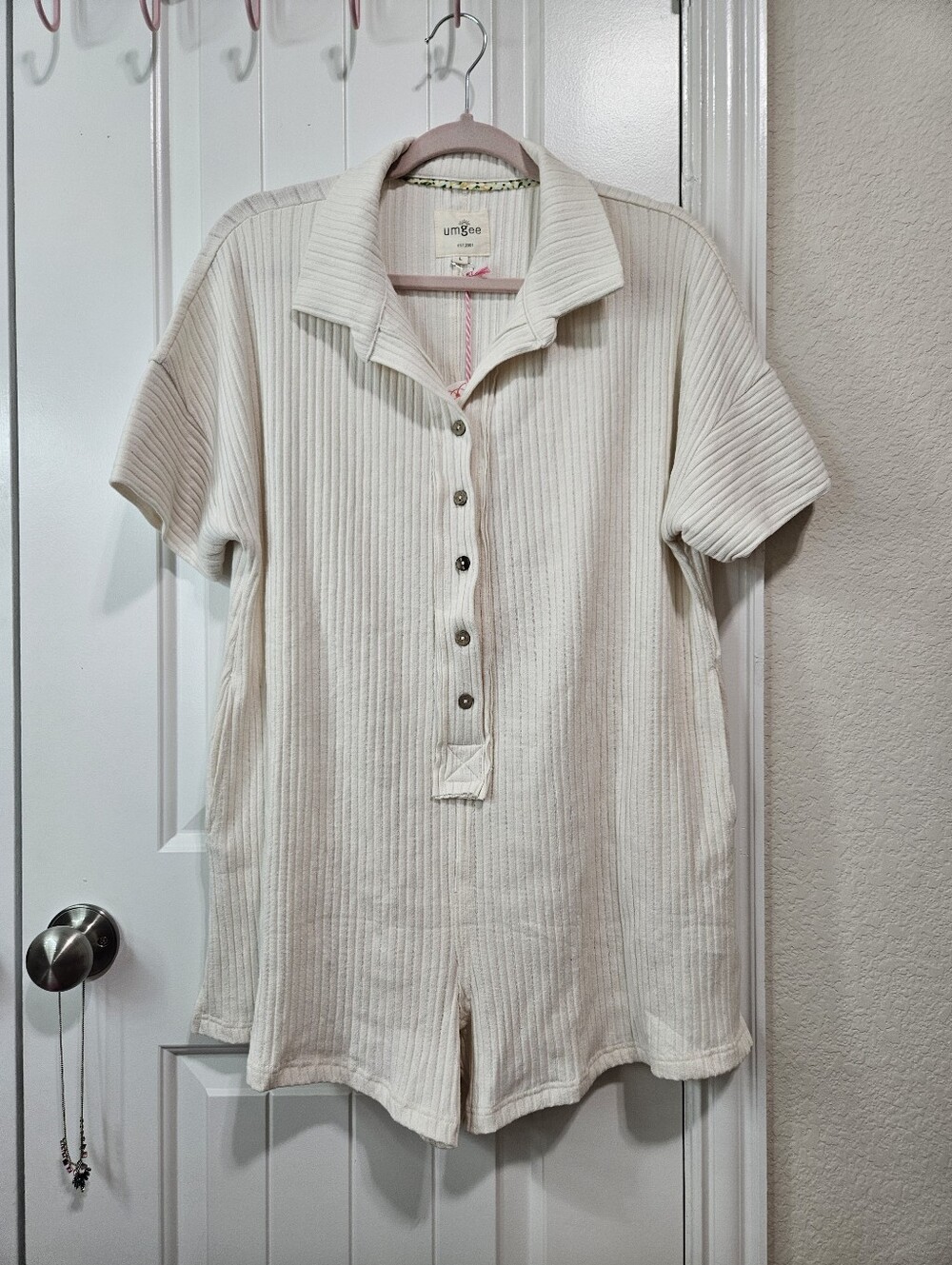 Umgee Beige Ribbed Button-Up Romper - Picture 7 of 11